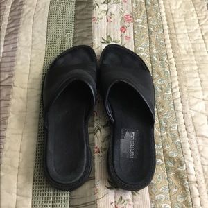 Merrell Black Leather Slides